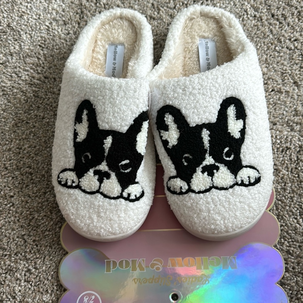 NWT MELLOW & MOD FRENCH BULLDOG SHEARLING SLIPPERS - Picture 1 of 4